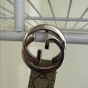Gucci Silver Logo Buckle with Patterned Strap